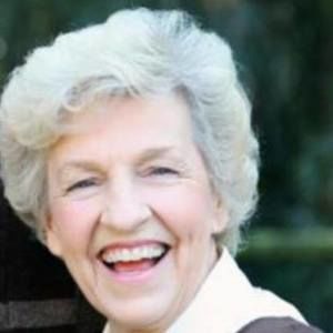 Meet your Posher, Nola